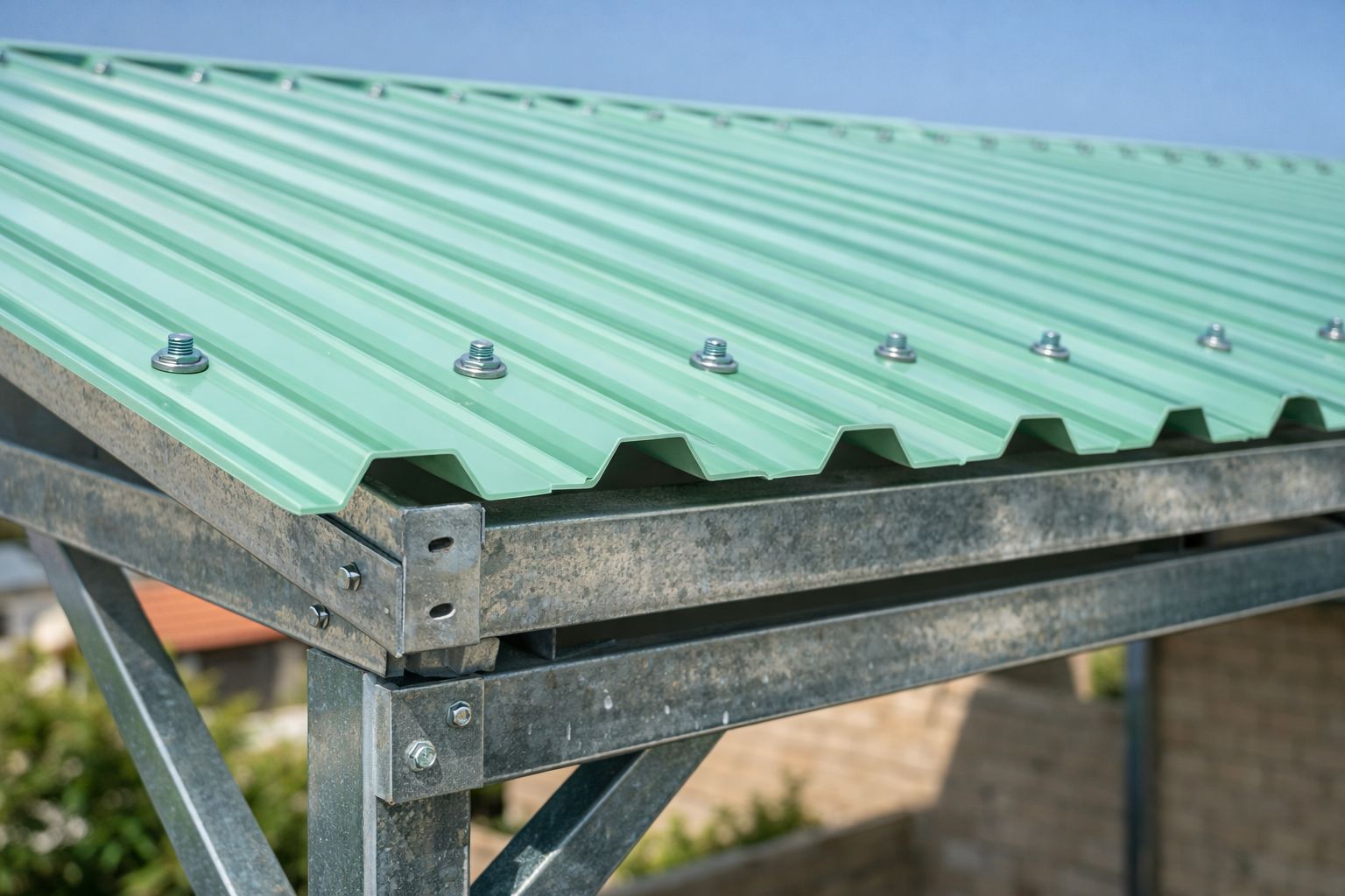 سقف پارکینگ پلیکربنات یا یو پی وی سی